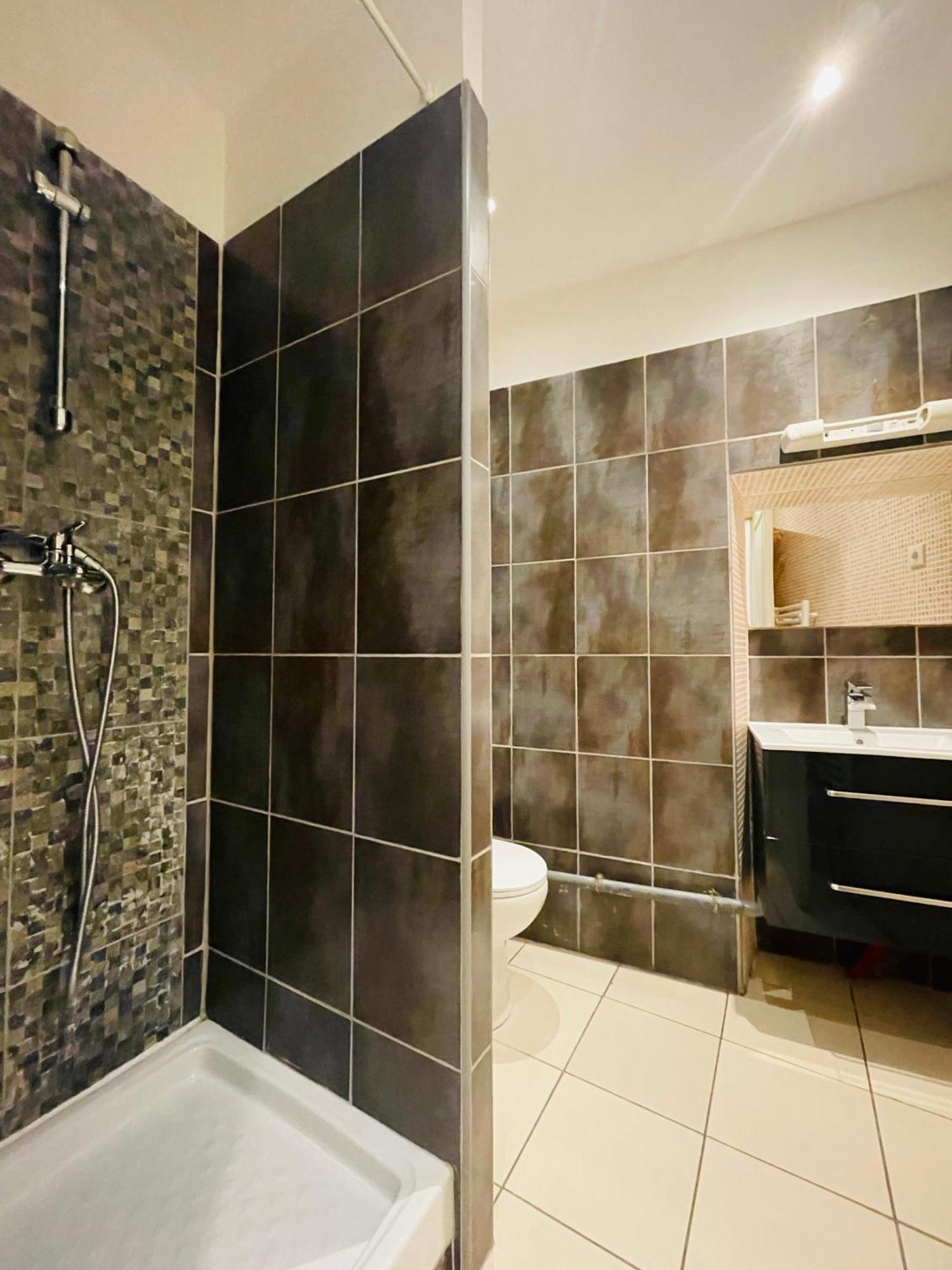 Gympie : Joli Studio Cosy En Centre-Ville Draguignan Exteriör bild